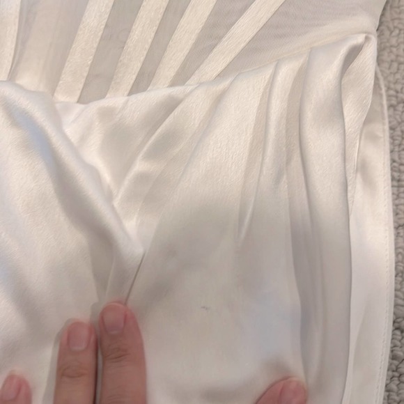 Elegant White Maxi Dress - Picture 3 of 6